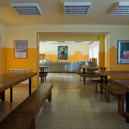 Alberg Escola De Piraguisme De Сорт Екстериор снимка